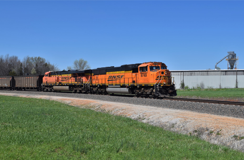 BNSF 9749 South